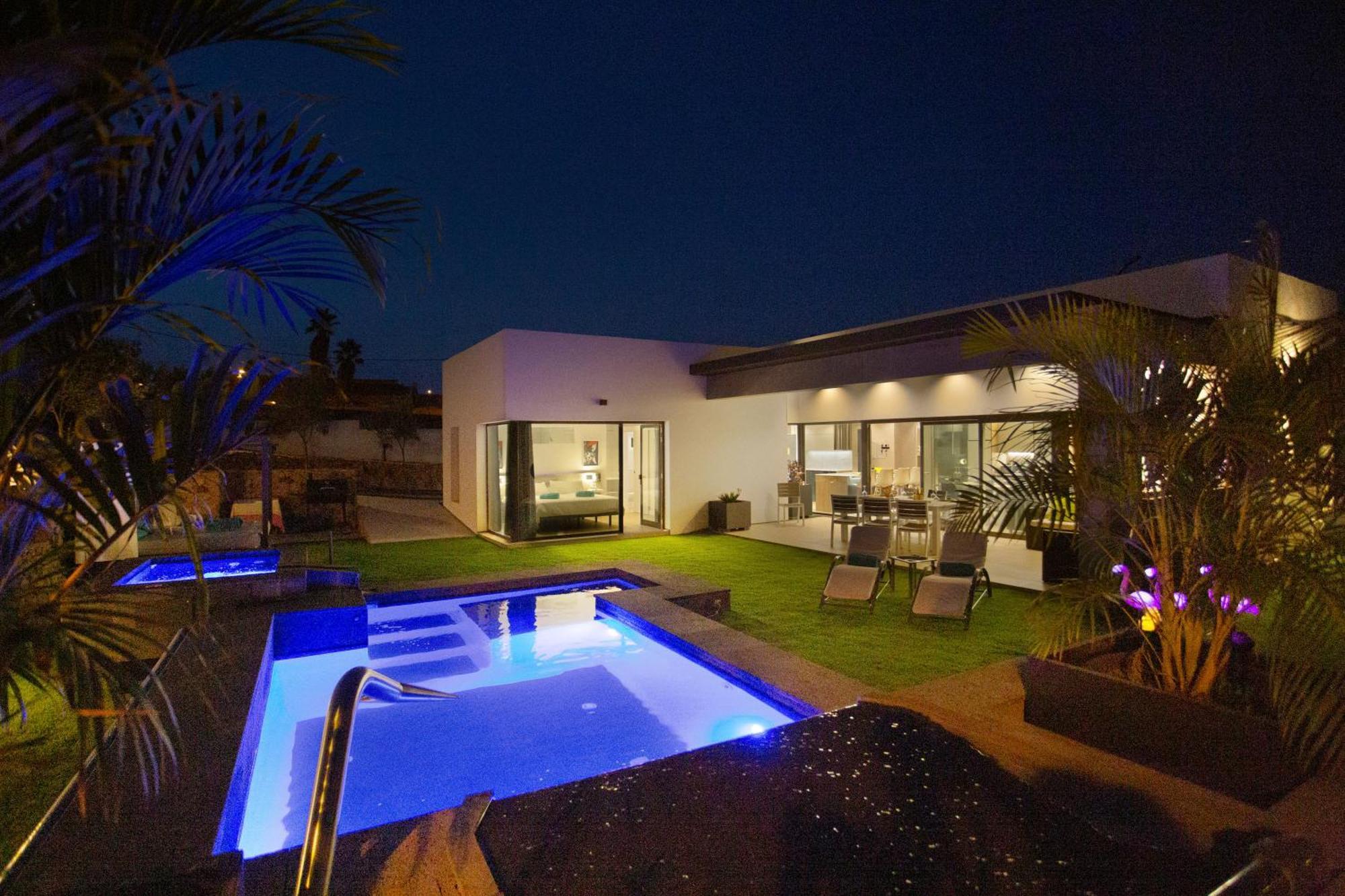 Laian Villa Triquivijate Exterior photo